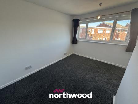 3 bedroom Semi-detached house for sale in Sunningdale Road, Hatfield Woodhouse, Doncaster, DN7