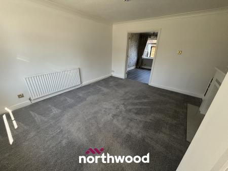 3 bedroom Semi-detached house for sale in Sunningdale Road, Hatfield Woodhouse, Doncaster, DN7