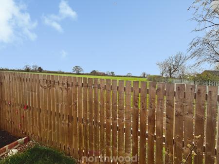 3 bedroom Semi-detached house to let in Farmhouse Drive, Hatfield, Doncaster, DN7