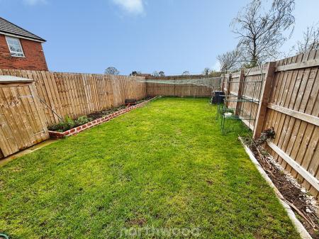 3 bedroom Semi-detached house to let in Farmhouse Drive, Hatfield, Doncaster, DN7