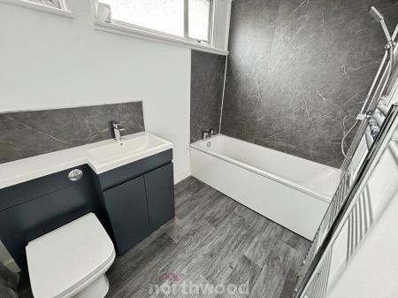4 bedroom Detached house for sale in Roseberry Avenue, Hatfield, Doncaster, DN7