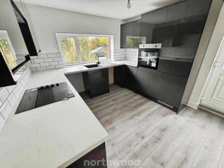4 bedroom Detached house for sale in Roseberry Avenue, Hatfield, Doncaster, DN7