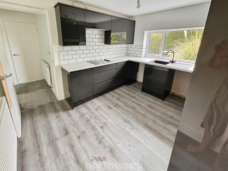 4 bedroom Detached house for sale in Roseberry Avenue, Hatfield, Doncaster, DN7