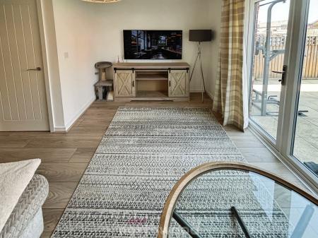 2 bedroom Detached house for sale in Viking Way, Doncaster, DN7