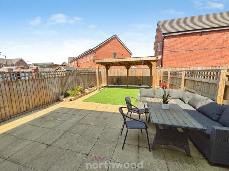 2 bedroom Detached house for sale in Viking Way, Doncaster, DN7