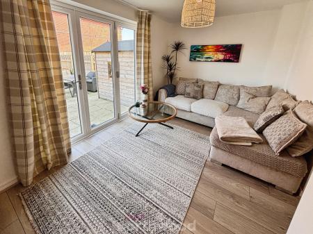 2 bedroom Detached house for sale in Viking Way, Doncaster, DN7