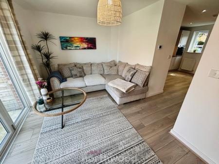 2 bedroom Detached house for sale in Viking Way, Doncaster, DN7