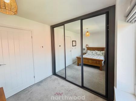 2 bedroom Detached house for sale in Viking Way, Doncaster, DN7