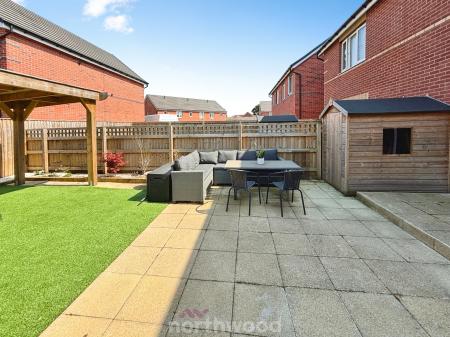2 bedroom Detached house for sale in Viking Way, Doncaster, DN7