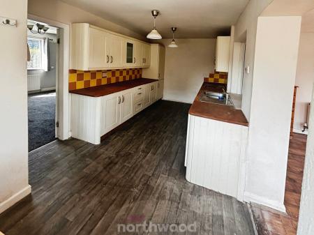 3 bedroom Semi-detached house for sale in Crookesbroom Lane, Hatfield, Doncaster, DN7