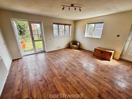3 bedroom Semi-detached house for sale in Crookesbroom Lane, Hatfield, Doncaster, DN7
