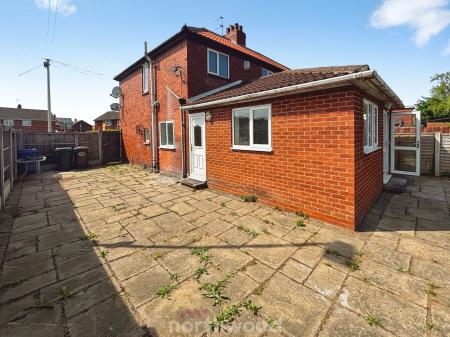 3 bedroom Semi-detached house for sale in Crookesbroom Lane, Hatfield, Doncaster, DN7