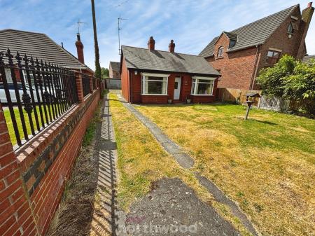 2 bedroom Bungalow for sale in Old Epworth Road East, Hatfield, Doncaster, DN7