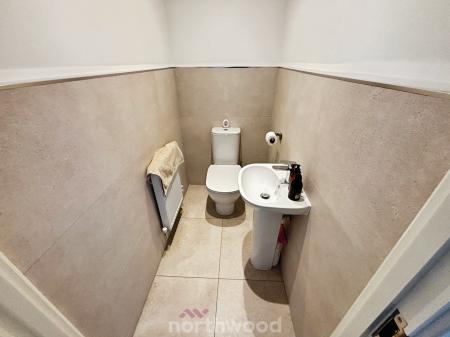 3 bedroom End of terrace house to let in Meadow View, Mattersey Thorpe, Doncaster, DN10