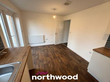 3 bedroom Semi-detached house to let in Barrier Mews, Stainforth, Doncaster, DN7
