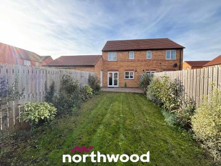 3 bedroom Semi-detached house to let in Barrier Mews, Stainforth, Doncaster, DN7