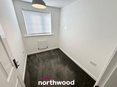 3 bedroom Semi-detached house to let in Barrier Mews, Stainforth, Doncaster, DN7