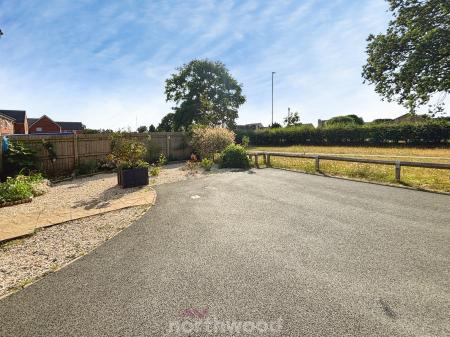 4 bedroom Detached house for sale in Pippin Way, Hatfield, Doncaster, DN7