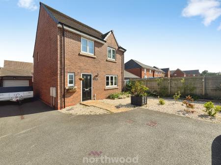 4 bedroom Detached house for sale in Pippin Way, Hatfield, Doncaster, DN7