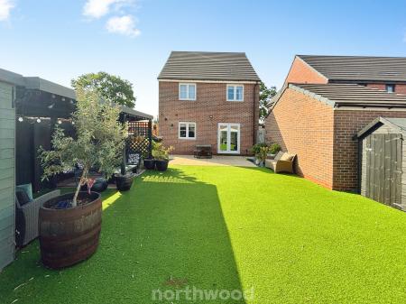 4 bedroom Detached house for sale in Pippin Way, Hatfield, Doncaster, DN7
