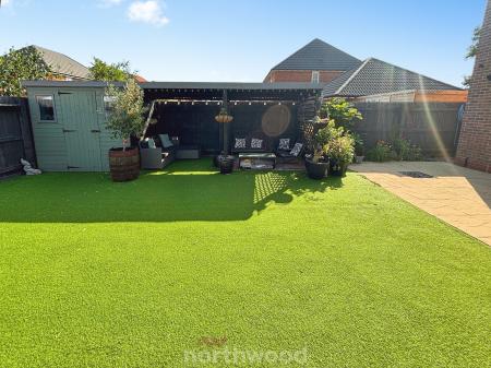 4 bedroom Detached house for sale in Pippin Way, Hatfield, Doncaster, DN7