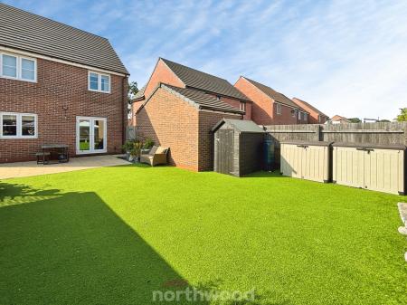 4 bedroom Detached house for sale in Pippin Way, Hatfield, Doncaster, DN7