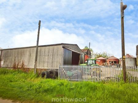 0 bedroom Land (Residential) for sale in Moss Croft Lane, Hatfield Woodhouse, Doncaster, DN7