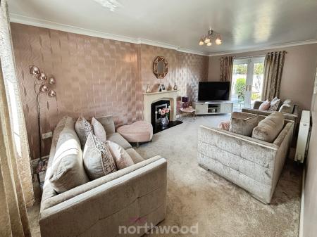 4 bedroom Detached house for sale in Lord Porter Ave, Stainforth, Doncaster, DN7
