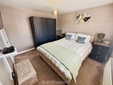 4 bedroom Detached house for sale in Lord Porter Ave, Stainforth, Doncaster, DN7