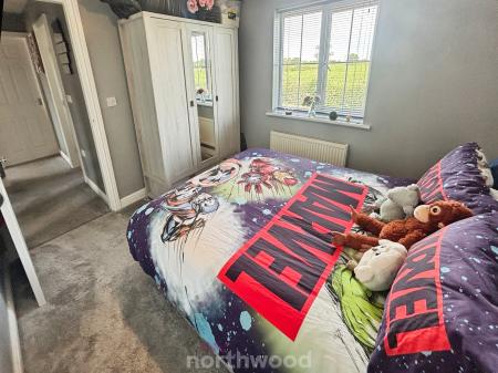 4 bedroom Detached house for sale in Lord Porter Ave, Stainforth, Doncaster, DN7