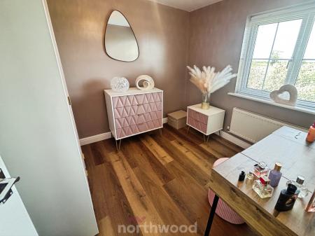 4 bedroom Detached house for sale in Lord Porter Ave, Stainforth, Doncaster, DN7