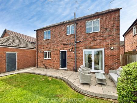 4 bedroom Detached house for sale in Lord Porter Ave, Stainforth, Doncaster, DN7
