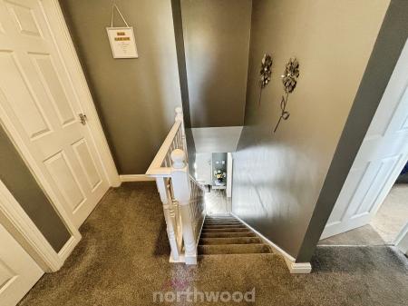 4 bedroom Detached house for sale in Lord Porter Ave, Stainforth, Doncaster, DN7