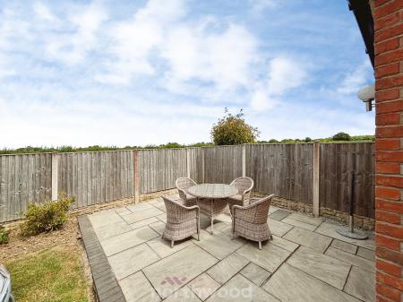 4 bedroom Detached house for sale in Lord Porter Ave, Stainforth, Doncaster, DN7