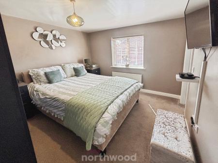 4 bedroom Detached house for sale in Lord Porter Ave, Stainforth, Doncaster, DN7