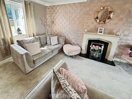 4 bedroom Detached house for sale in Lord Porter Ave, Stainforth, Doncaster, DN7