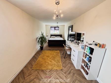 4 bedroom Detached house for sale in St Marys Drive, Dunsville, Doncaster, DN7