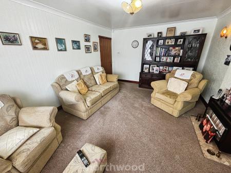 3 bedroom Bungalow for sale in Harpenden Drive, Dunscroft, Doncaster, DN7