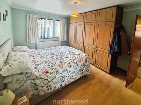 3 bedroom Bungalow for sale in Harpenden Drive, Dunscroft, Doncaster, DN7
