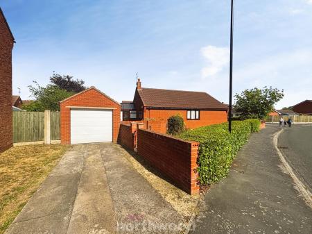 Harpenden Drive, Dunscroft, Doncaster, DN7