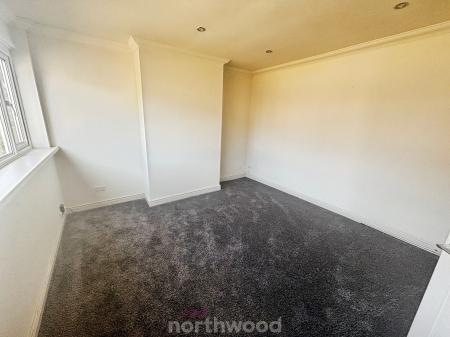 3 bedroom Semi-detached house to let in Windermere Crescent, Kirk Sandall, Doncaster, DN3