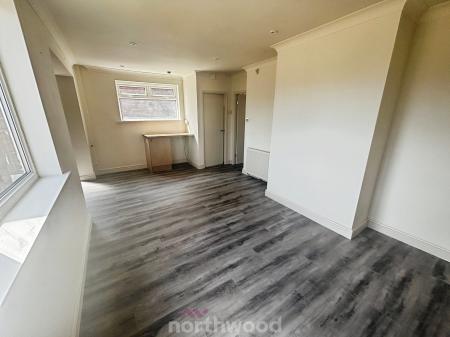 3 bedroom Semi-detached house to let in Windermere Crescent, Kirk Sandall, Doncaster, DN3