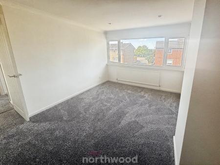 3 bedroom Semi-detached house to let in Windermere Crescent, Kirk Sandall, Doncaster, DN3