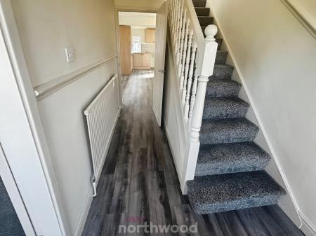 3 bedroom Semi-detached house to let in Windermere Crescent, Kirk Sandall, Doncaster, DN3