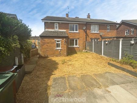 3 bedroom Semi-detached house to let in Windermere Crescent, Kirk Sandall, Doncaster, DN3