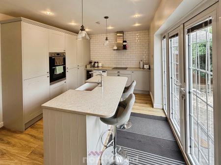 3 bedroom Detached house for sale in Manor Road, Hatfield, Doncaster, DN7