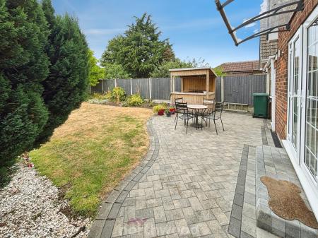 3 bedroom Detached house for sale in Manor Road, Hatfield, Doncaster, DN7