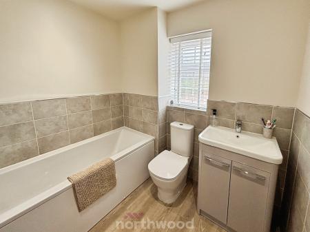 4 bedroom Detached house for sale in Saxon Avenue, Hatfield, Doncaster, DN7