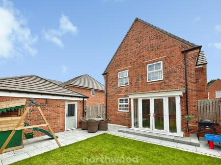 4 bedroom Detached house for sale in Saxon Avenue, Hatfield, Doncaster, DN7