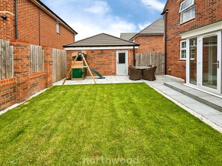 4 bedroom Detached house for sale in Saxon Avenue, Hatfield, Doncaster, DN7